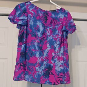 #216 3/$18 - Banana Republic Blue/Pink Short Sleeve Top Size Petite Medium